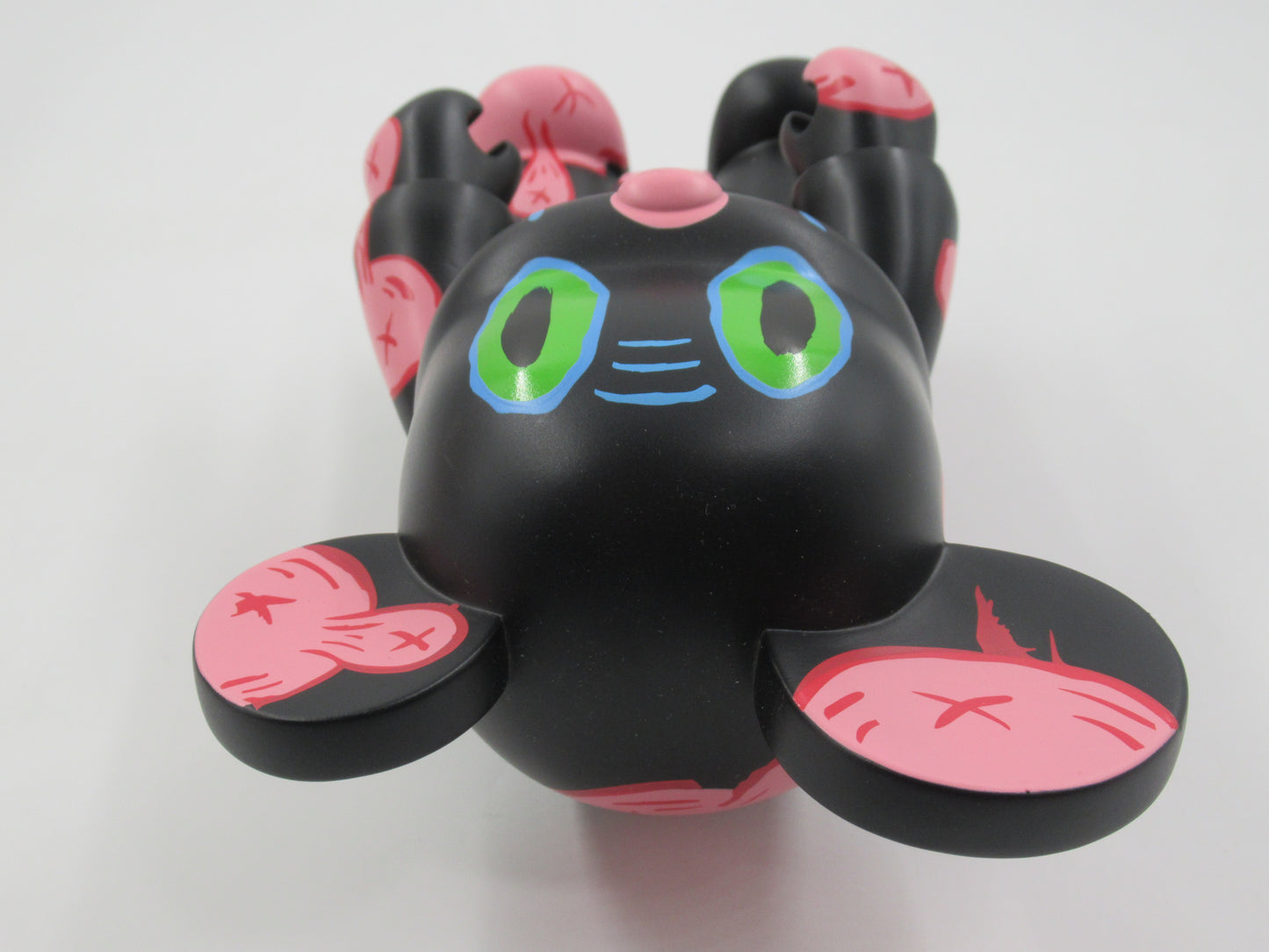 QEE COLLECTION Black OX-OP 8" Bear Vinyl Figure -  Gary Baseman x Toy2R (2005) Designer Art Toy