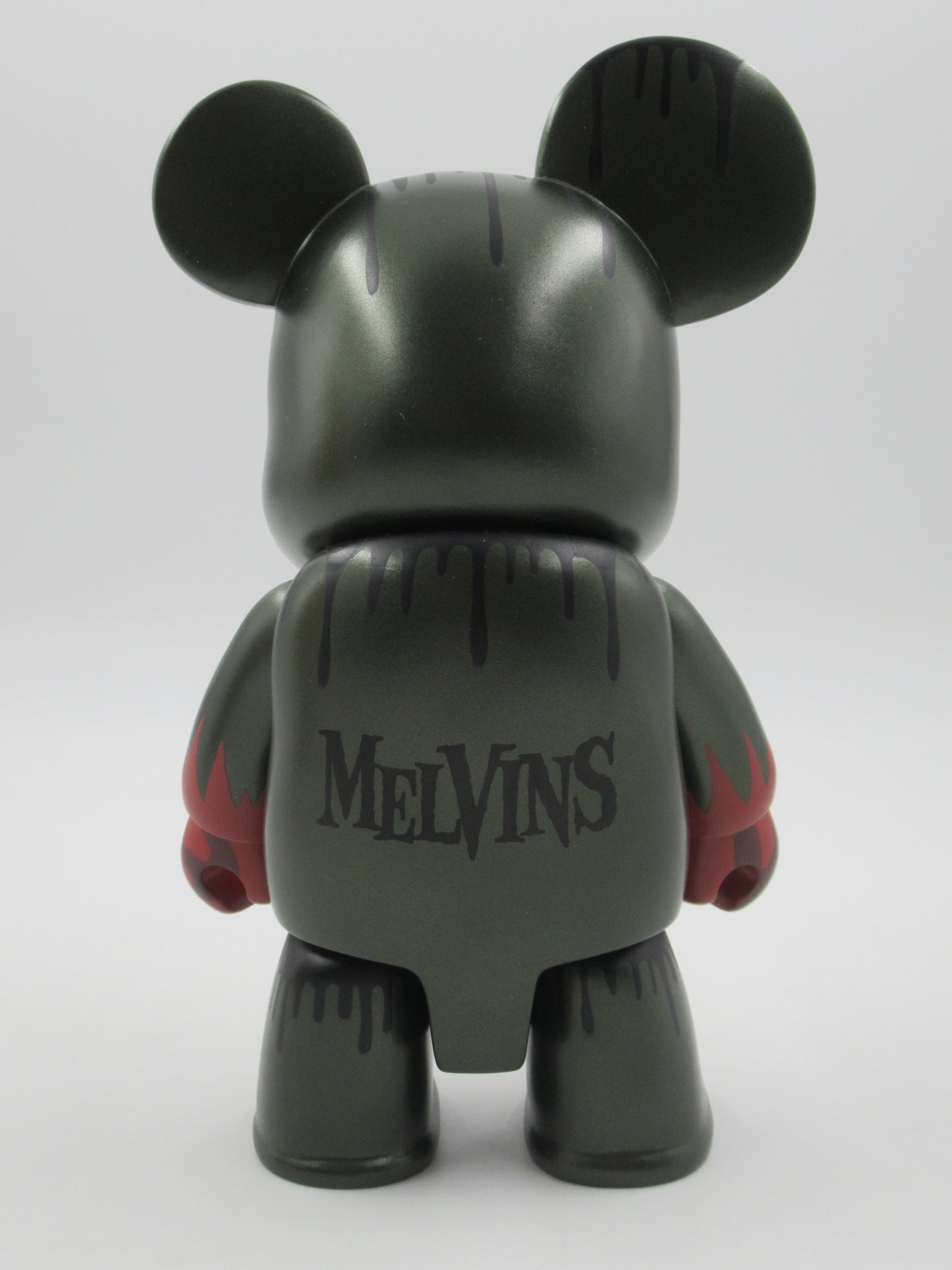 QEE COLLECTION Ursus Arctos Horribilis 8" Vinyl Black Bear - The Melvins x Toy2R (2006) Designer Urban Art Toy