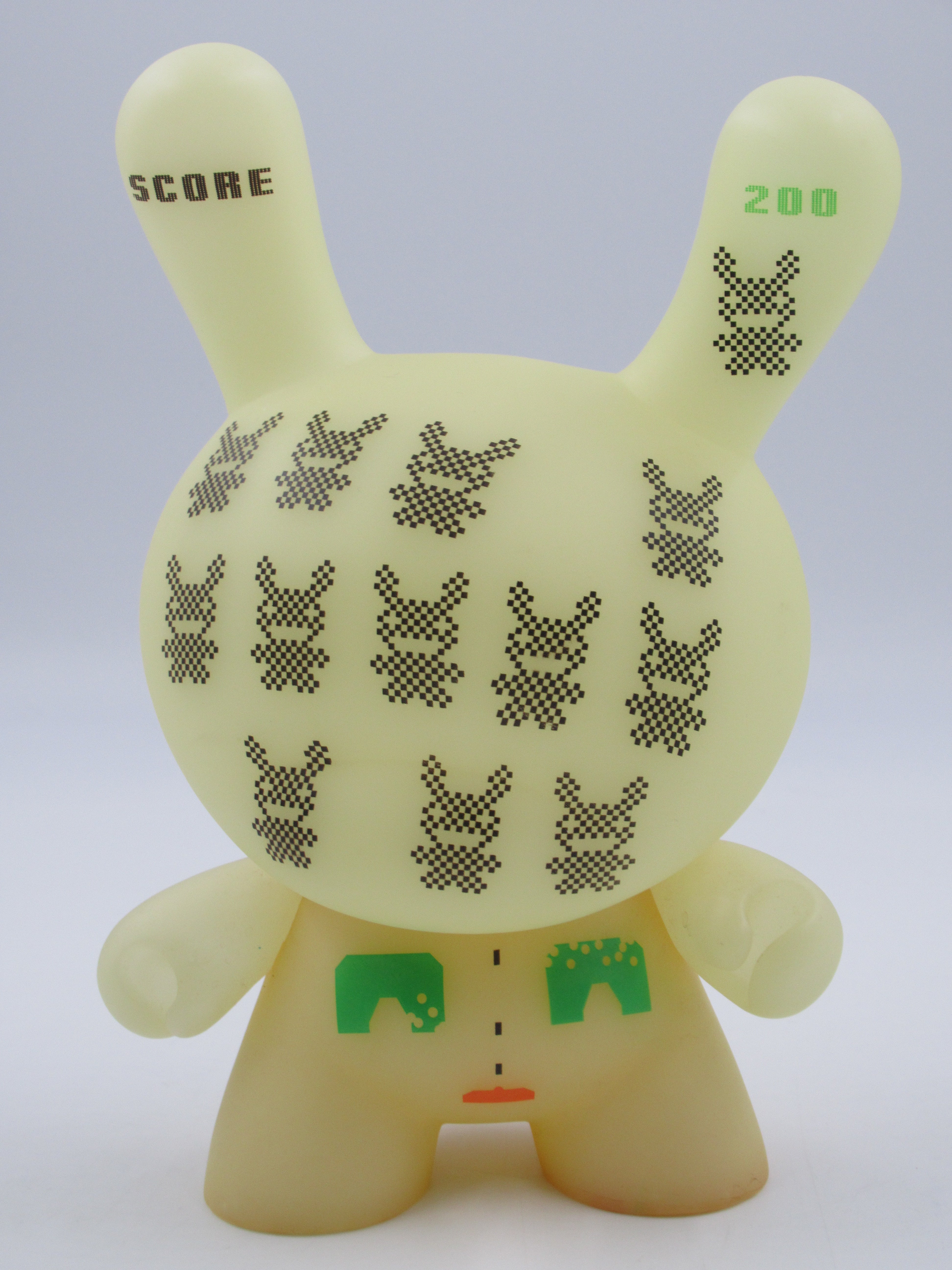 DUNNY Invaders GITD 8