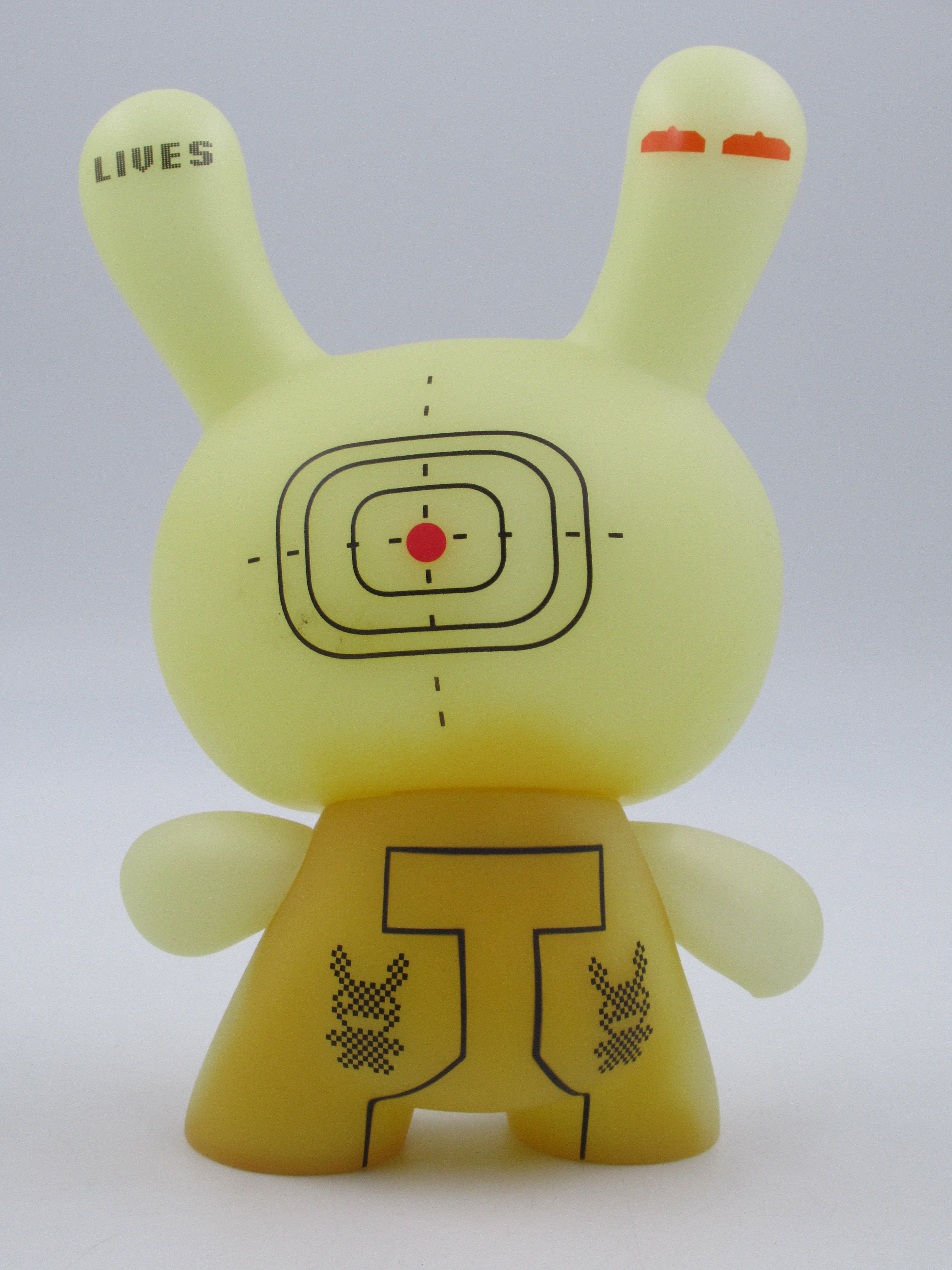 DUNNY Invaders GITD 8