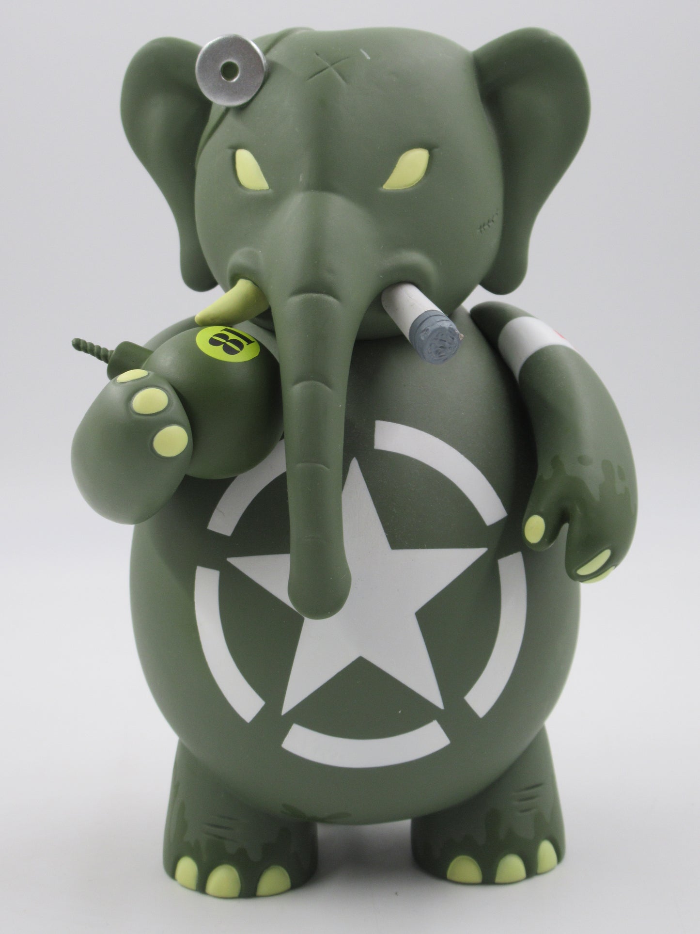 DR. BOMB Medic Vinyl Figure -  Frank Kozik x Toy2R (2007) Designer Art Toy