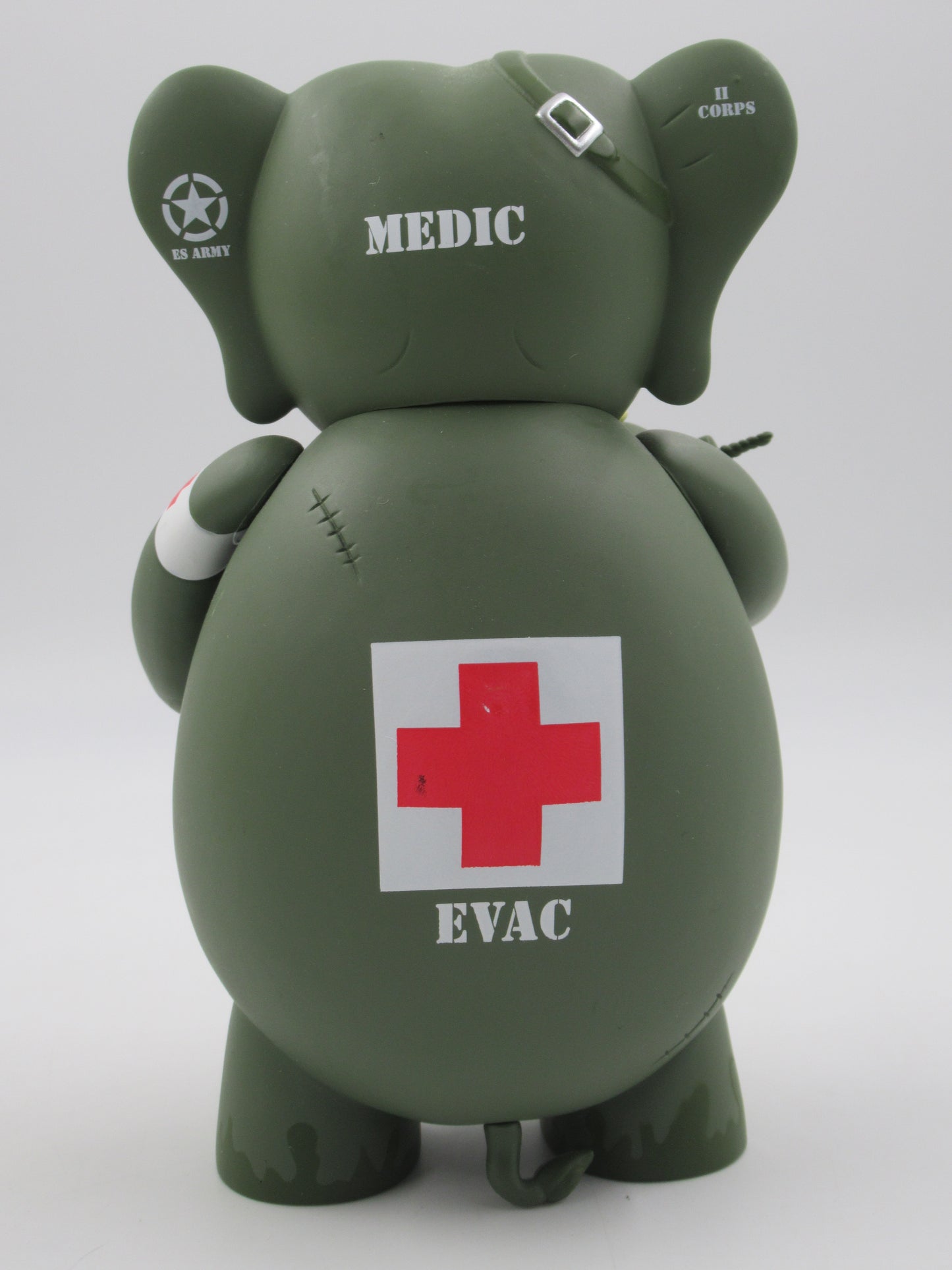 DR. BOMB Medic Vinyl Figure -  Frank Kozik x Toy2R (2007) Designer Art Toy