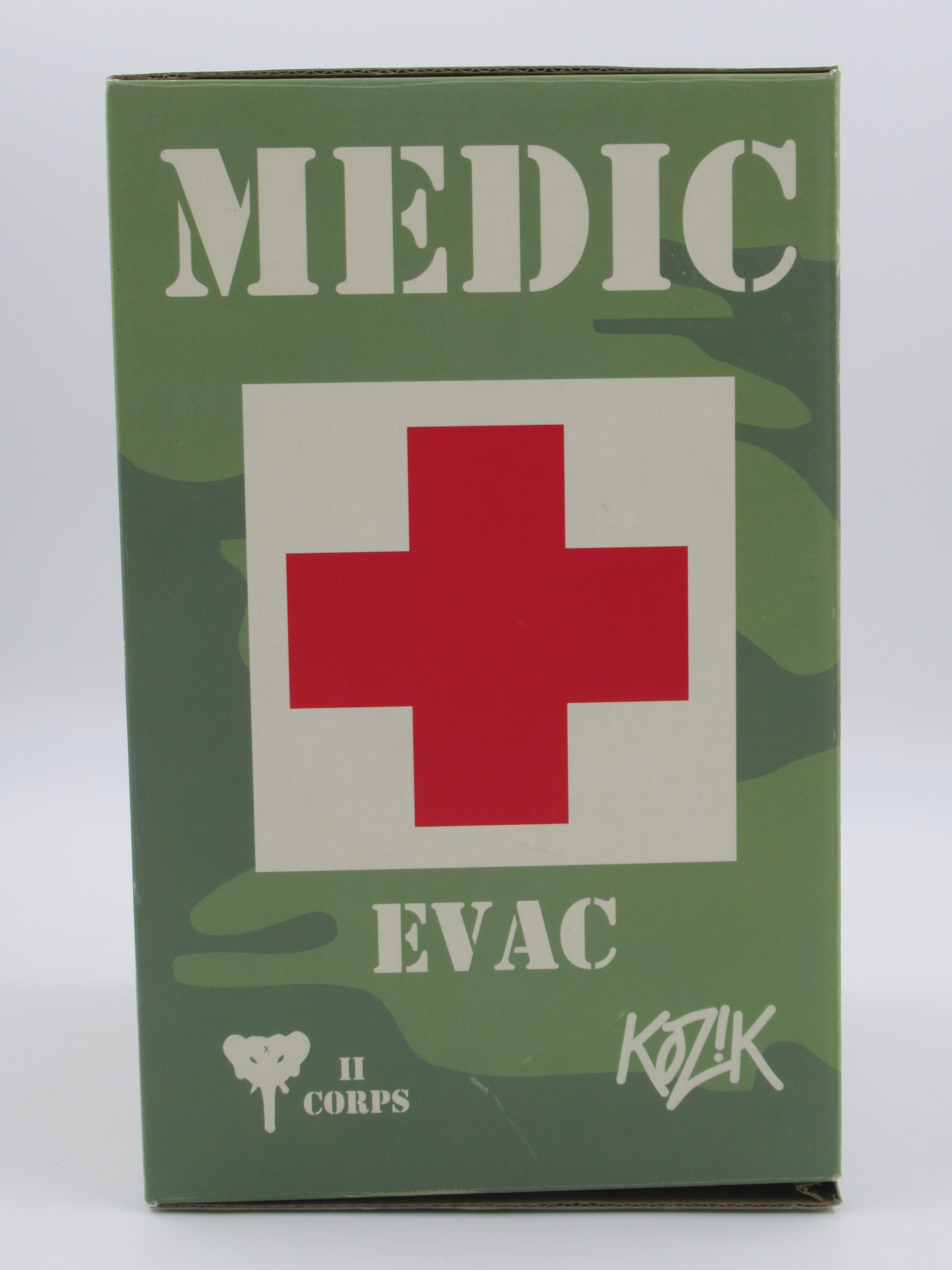 DR. BOMB Medic Vinyl Figure -  Frank Kozik x Toy2R (2007) Designer Art Toy