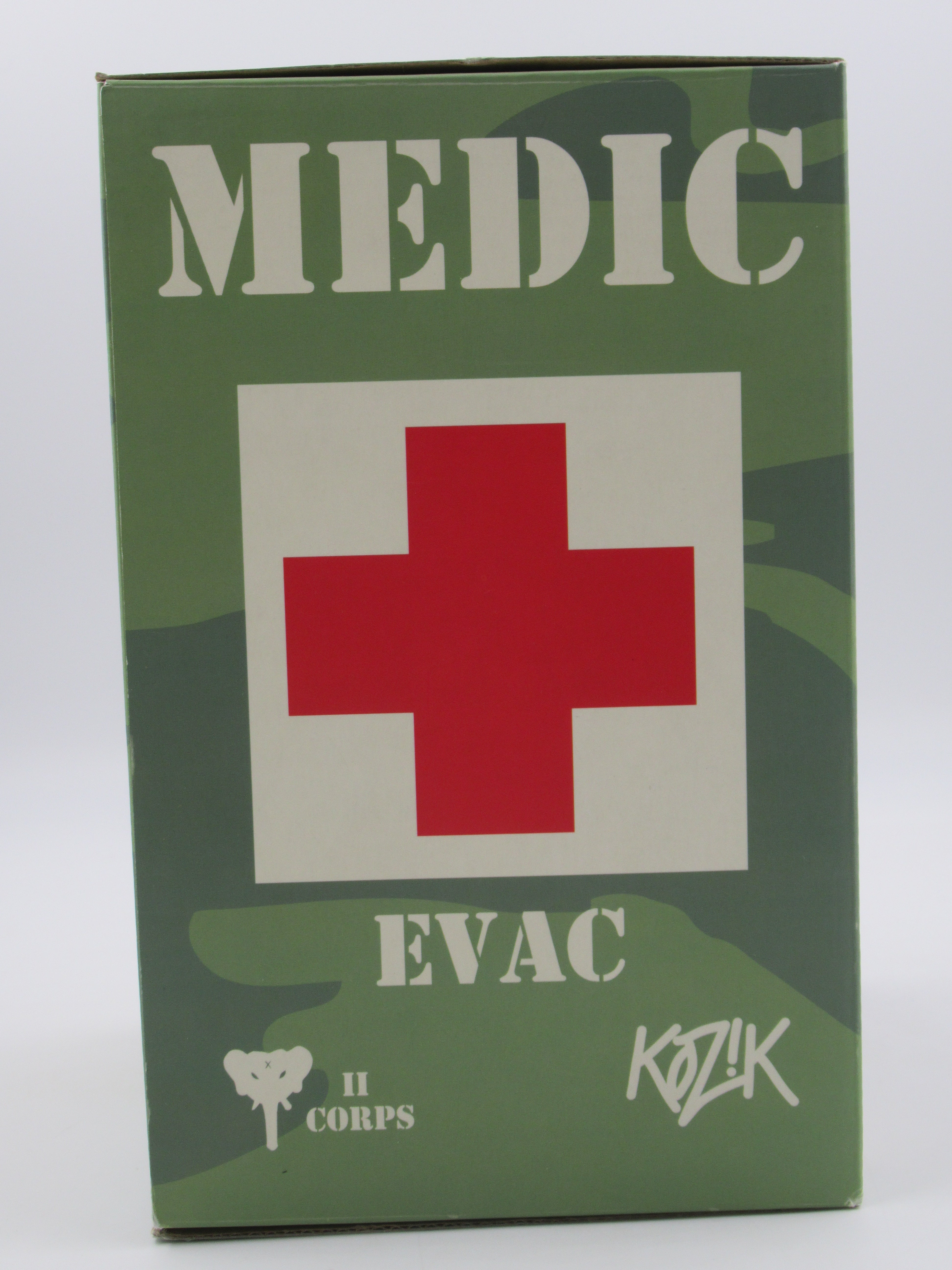 DR. BOMB Medic Vinyl Figure -  Frank Kozik x Toy2R (2007) Designer Art Toy