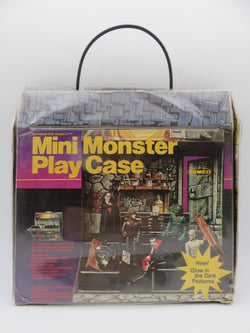 UNIVERSAL MONSTERS Mini Monster Play Case & Action Figures - Remco Toys Inc. (1980) GID Vintage Toy