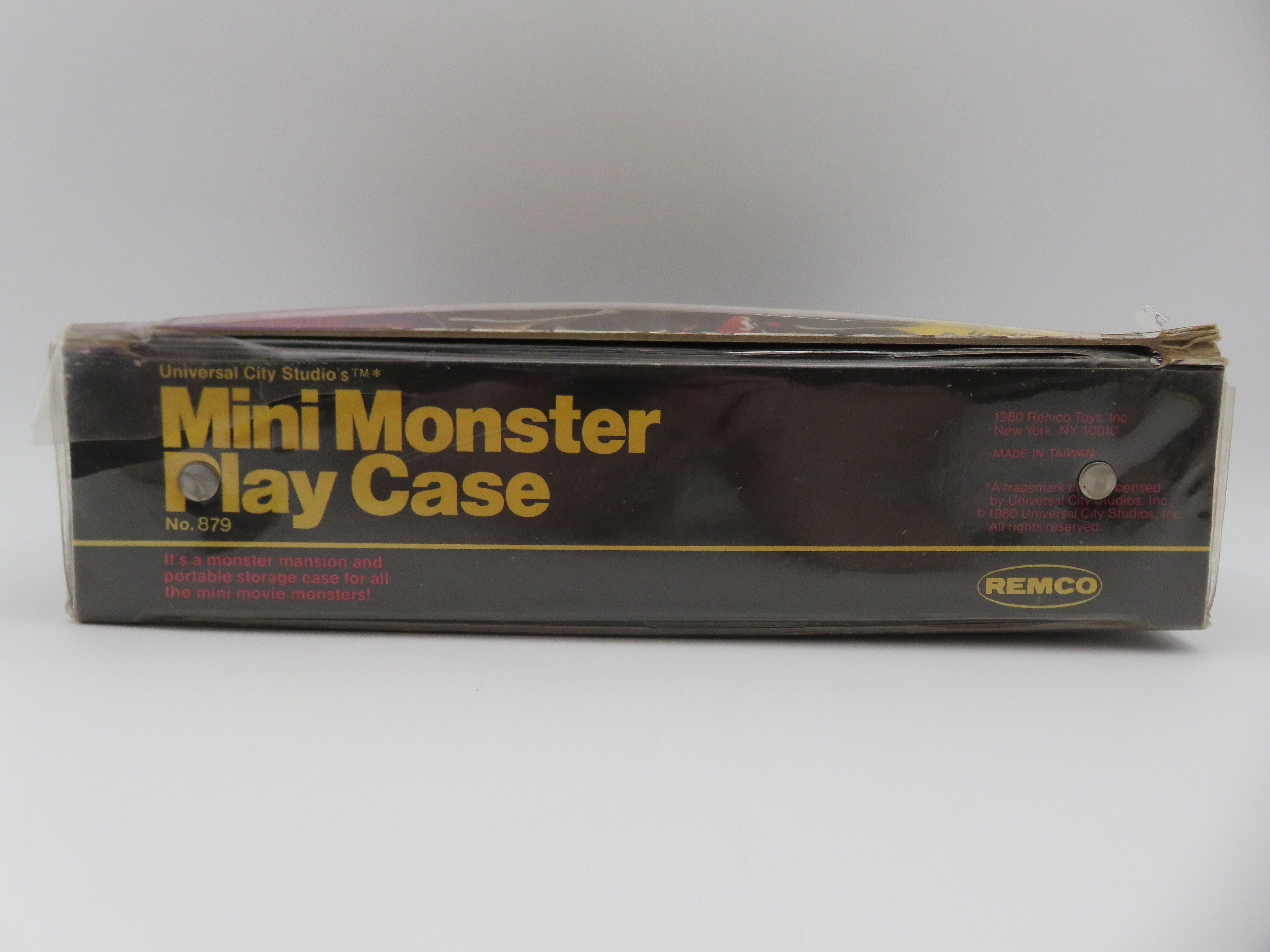 UNIVERSAL MONSTERS Mini Monster Play Case & Action Figures - Remco Toys Inc. (1980) GID Vintage Toy