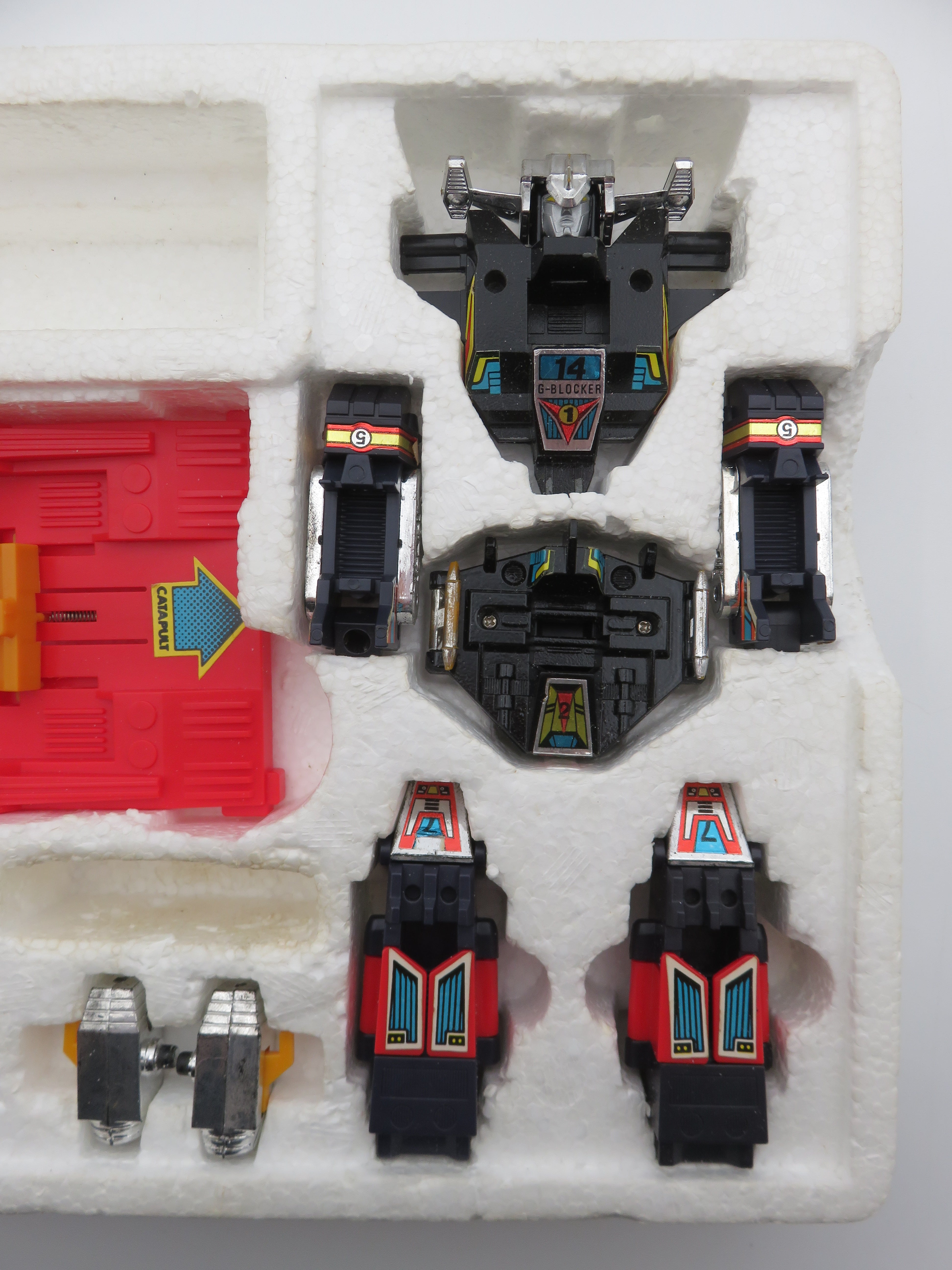 DIAKRON Multi-Force 14 Robot Figure - Takara (1983) Vintage Japanese Toei Mecha Toy