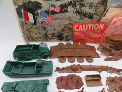 VINTAGE Battleground Playset - Louis Marx & Co./Marx Toys (c. 1960s) #4756 Collectible