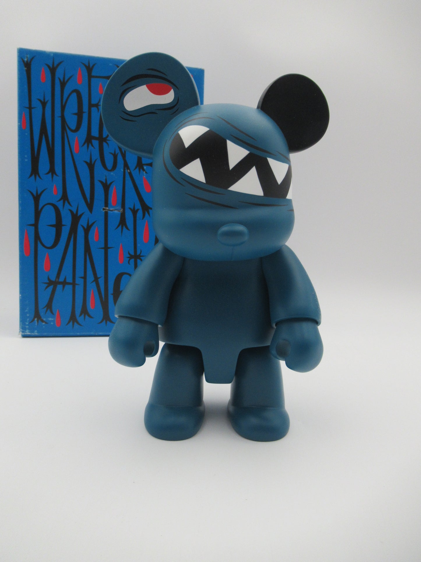 QEE COLLECTION Wrecker Panda 8" Bear Vinyl Figure - Tim Biskup x Toy2R (2004) Designer Art Toy