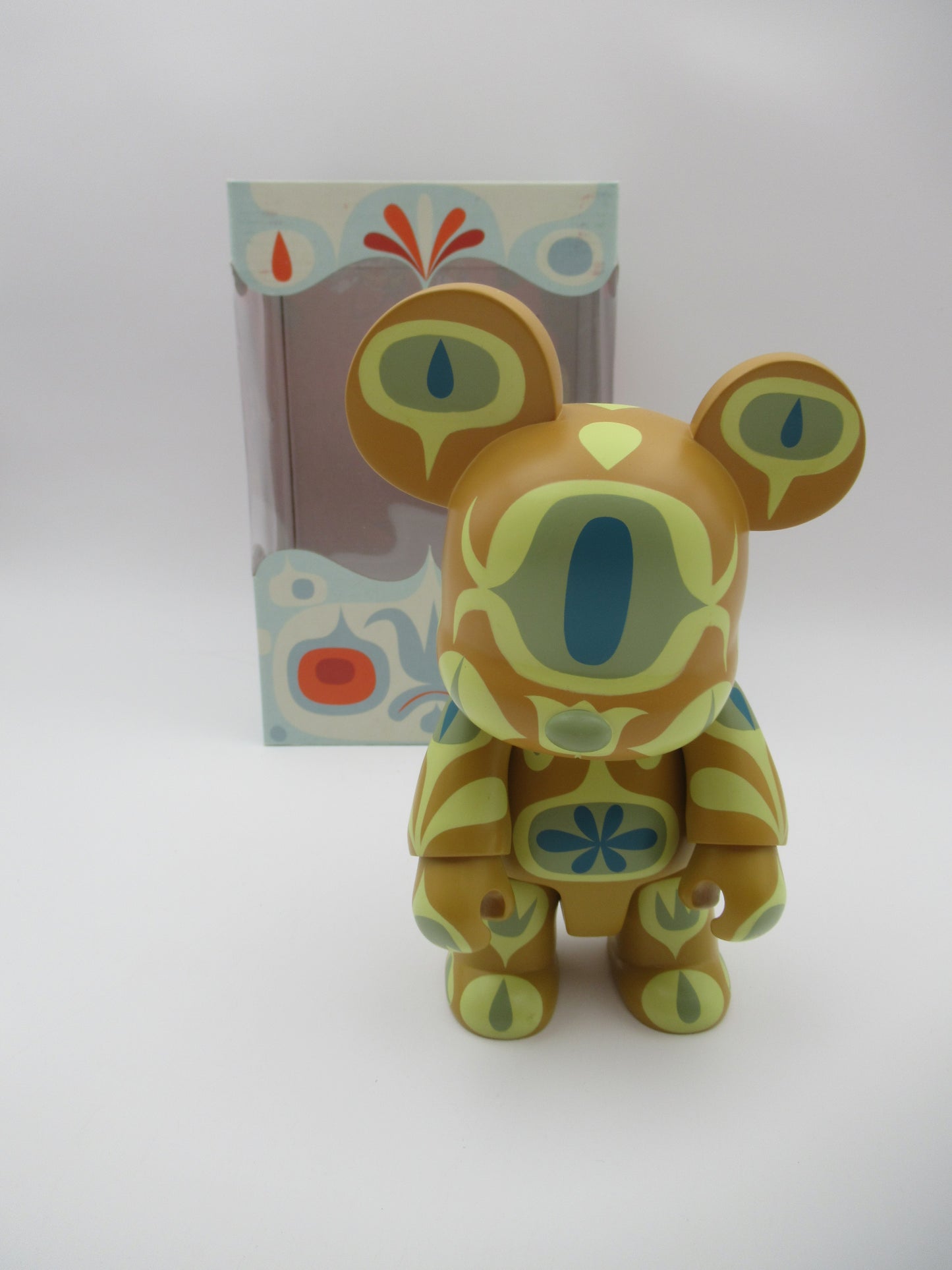 QEE COLLECTION Town Crier (Berlin) 8" Bear Vinyl Figure - Tim Biskup x Toy2R (2005) Designer Art Toy