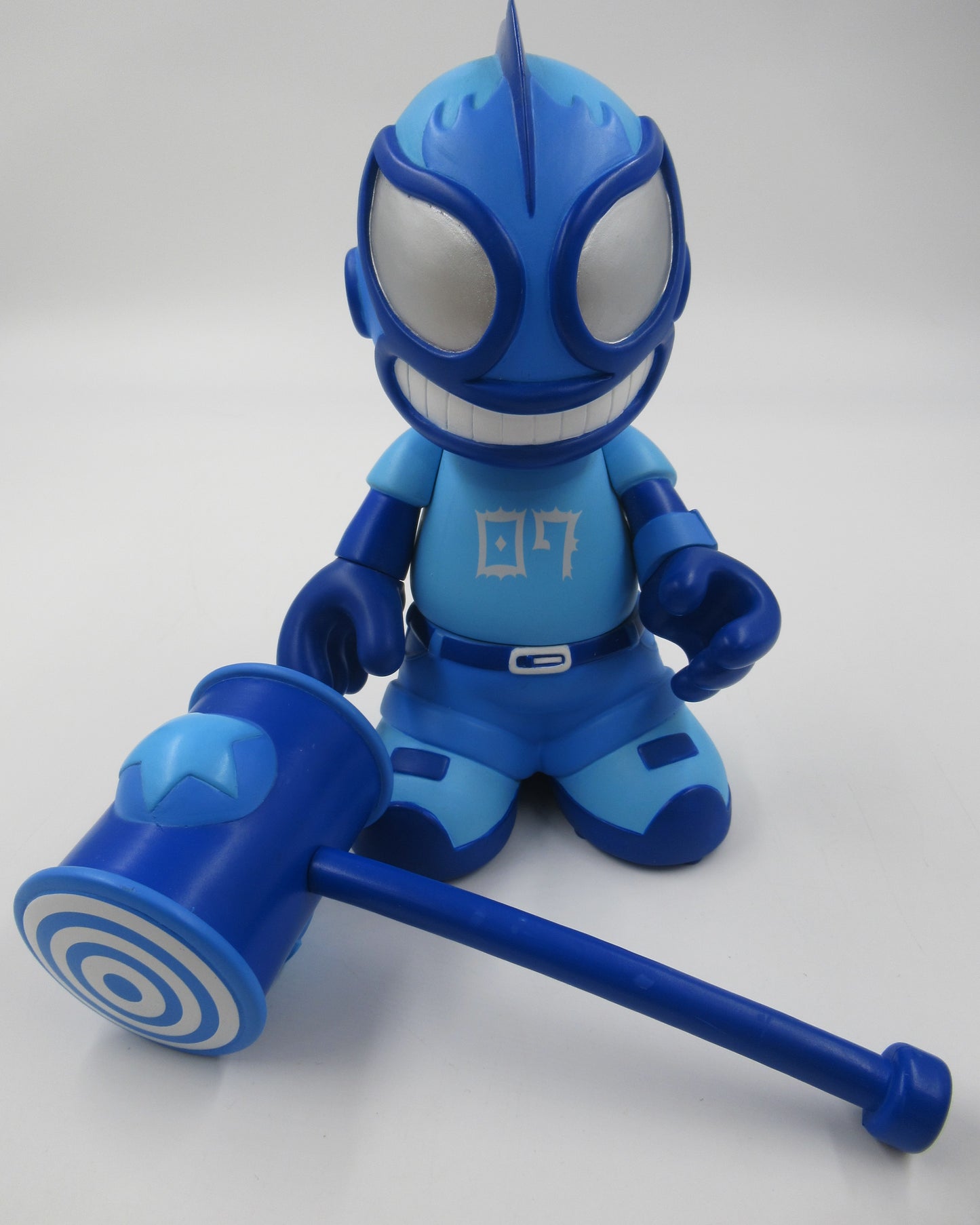 EL ROBO LOCO 07 Blue 7" Vinyl Figure - Tristan Eaton x Kidrobot (2005) Limited Edition Designer Art Toy