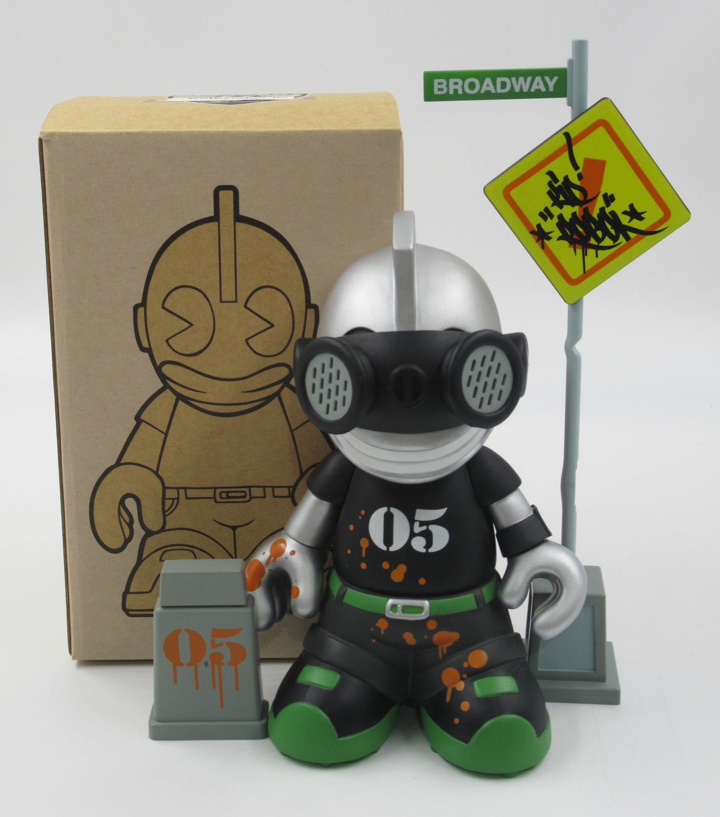 KIDBOMBER 05 Broadway 7" Vinyl Figure - Tristan Eaton x Kidrobot (2005) Limited Edition Designer Art Toy