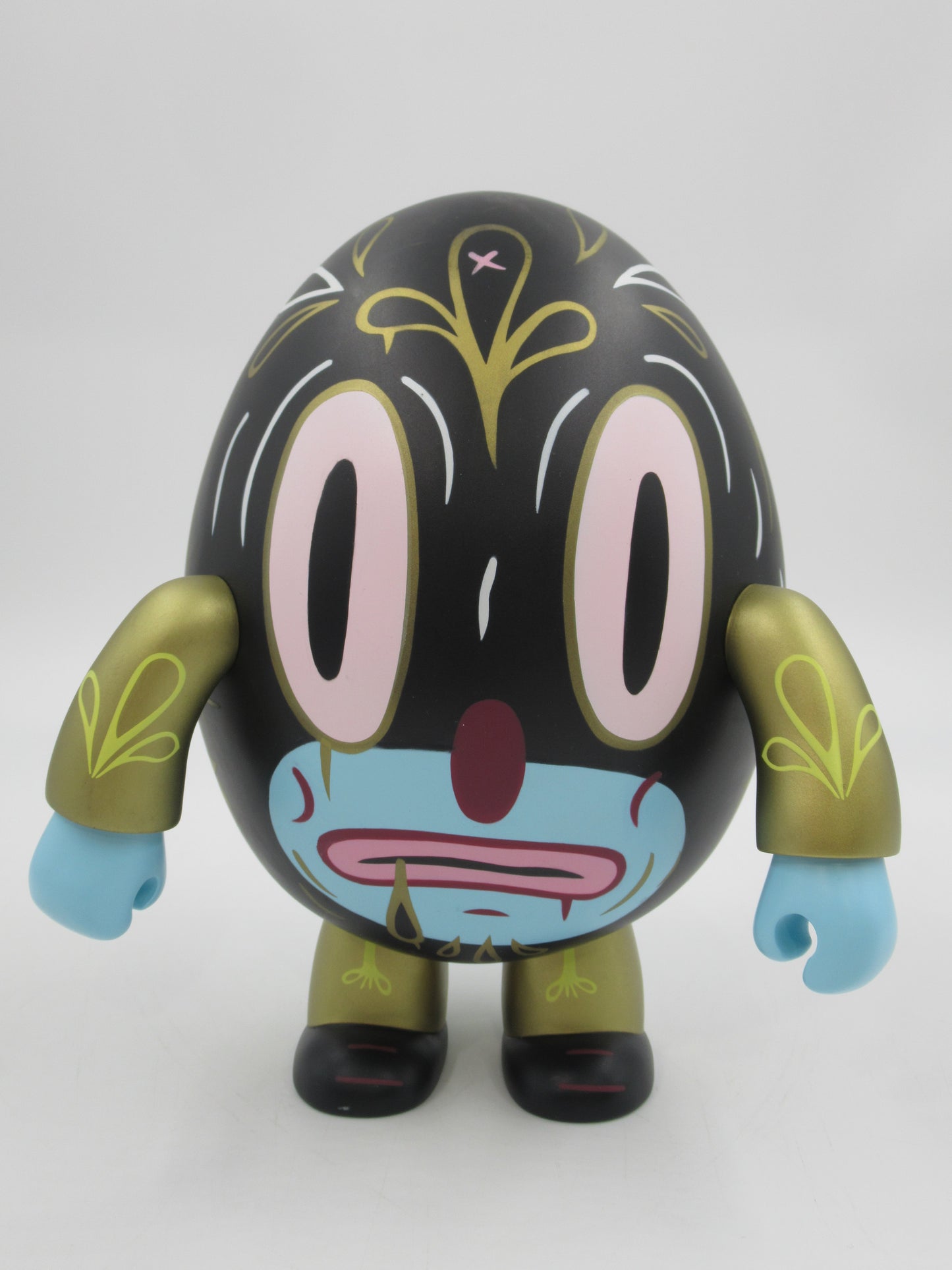 QEE COLLECTION Hump-Qee Dump-Qee Egg (Black) 8" Vinyl Figure - Gary Baseman x Toy2R (2005) Designer Art Toy