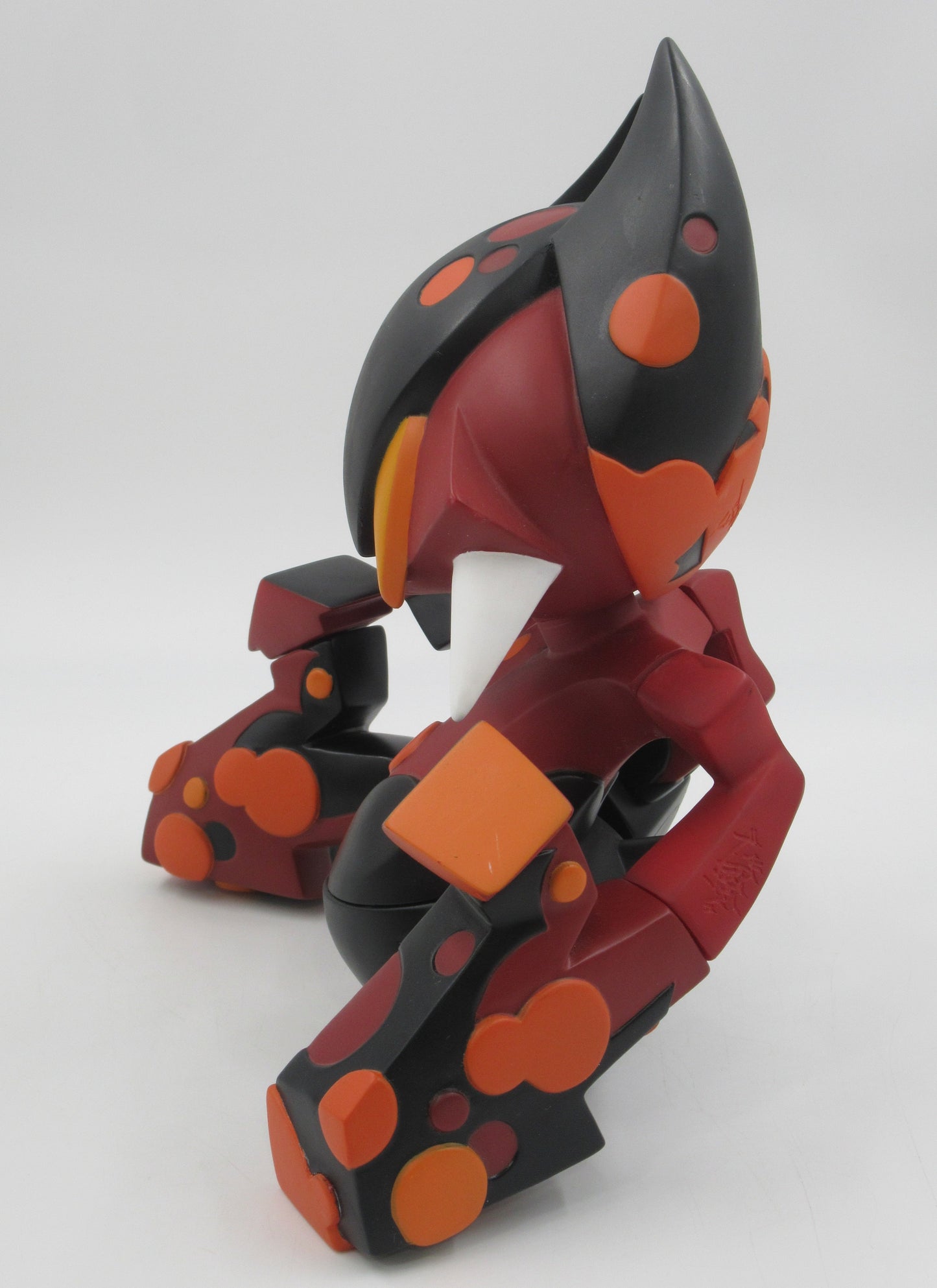 MIST Orus Red/Black 12" Vinyl Figure - BonusToyz (2006) ArtToyz Original SIGNED