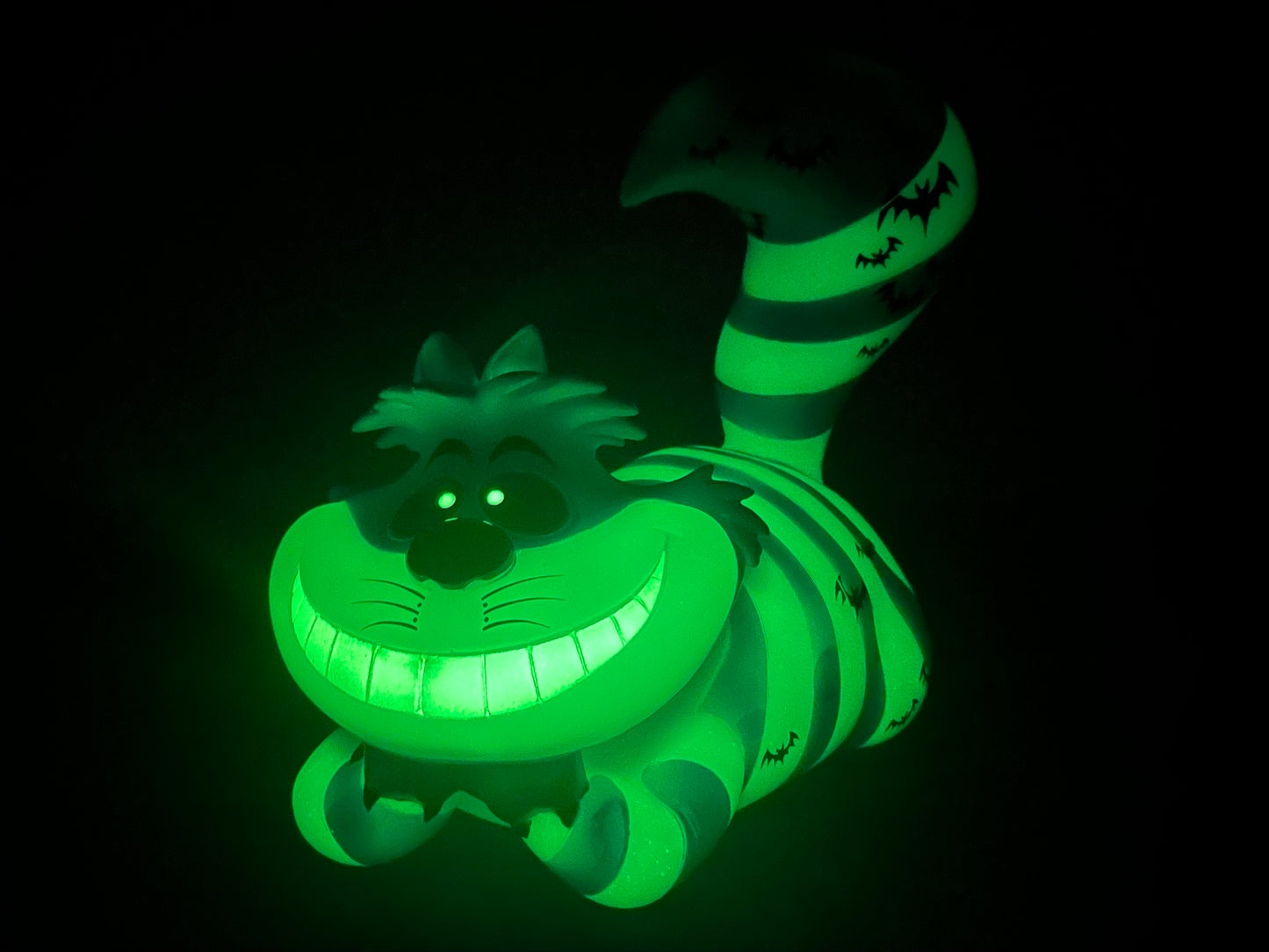 DISNEY Cheshire Cat Haunted Mansion - Span of Sunset (2006) Limited Edition GID Vinyl Art Toy