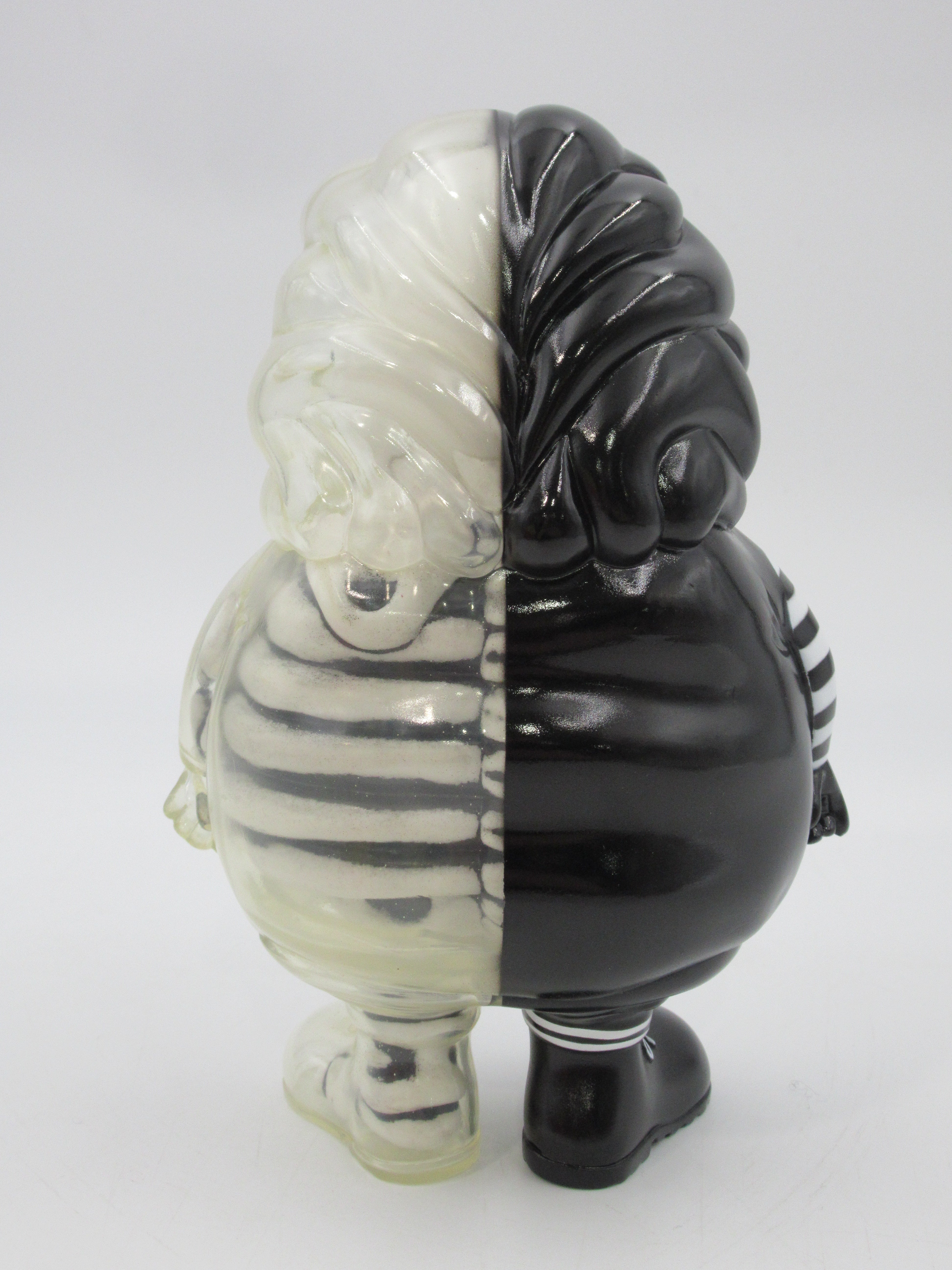 POPAGANDA MC Supersized X-Ray (Black/White) Vinyl Figure - Ron English/Secret Base Japanese Designer Art Toy