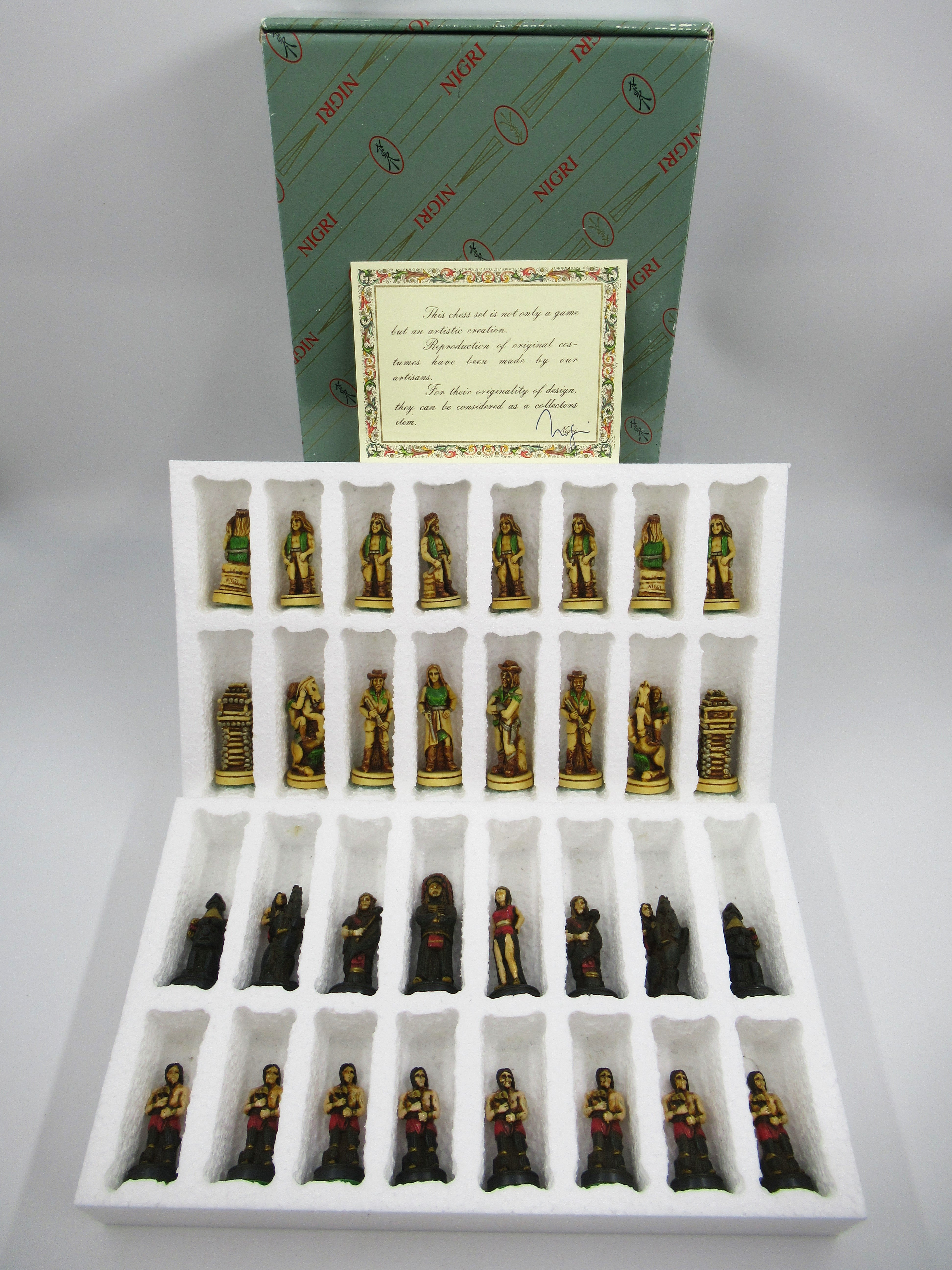 VINTAGE SP-32 Wild West Italian Chess Set - Nigiri Hand-Carved Chess Pieces