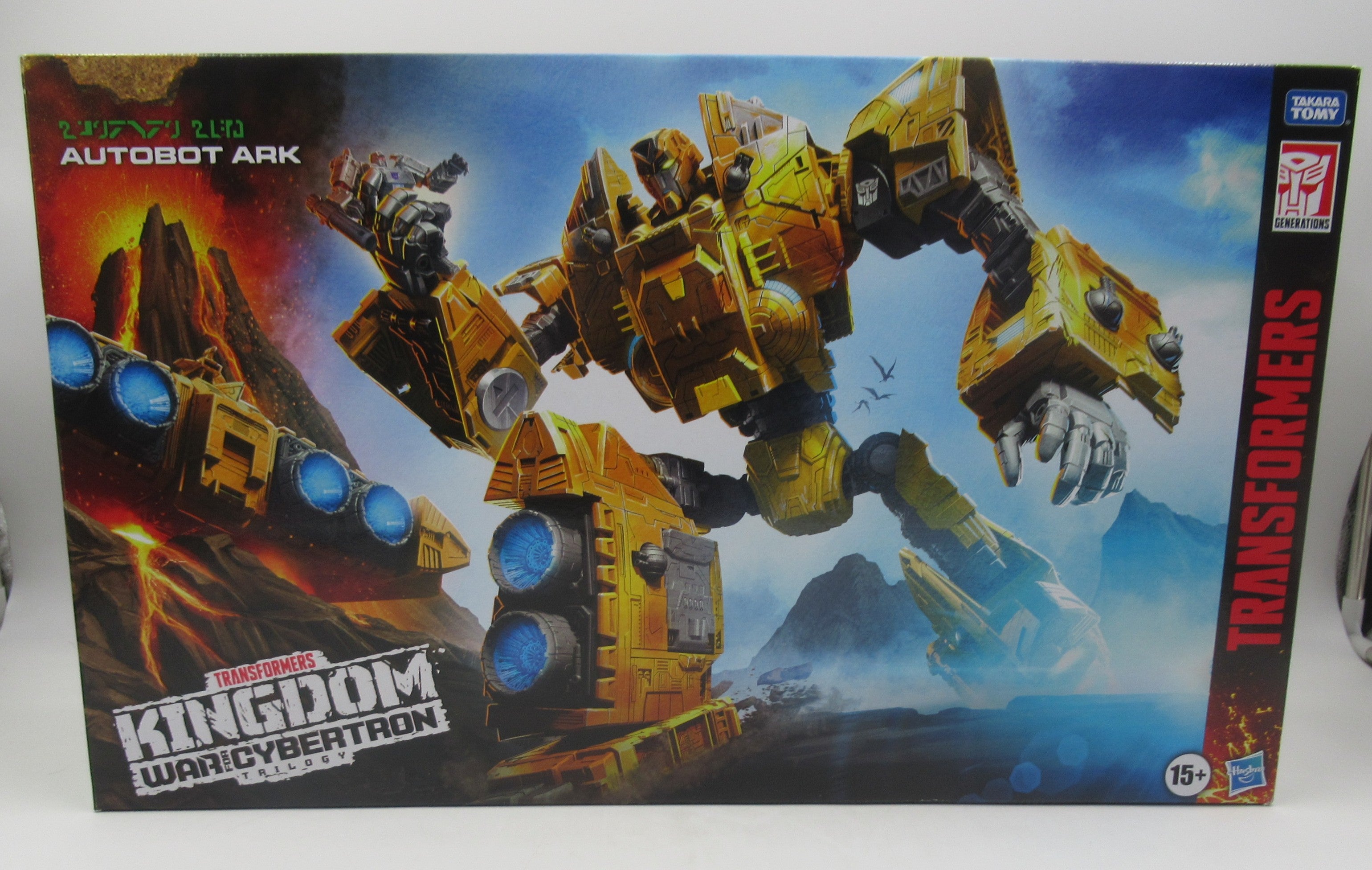 Transformers Generations War For Cybertron Autobot Ark WFC-K30 NIB